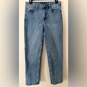 Calvin Klein Light‎ Wash Mid Rise Straight Leg Jeans